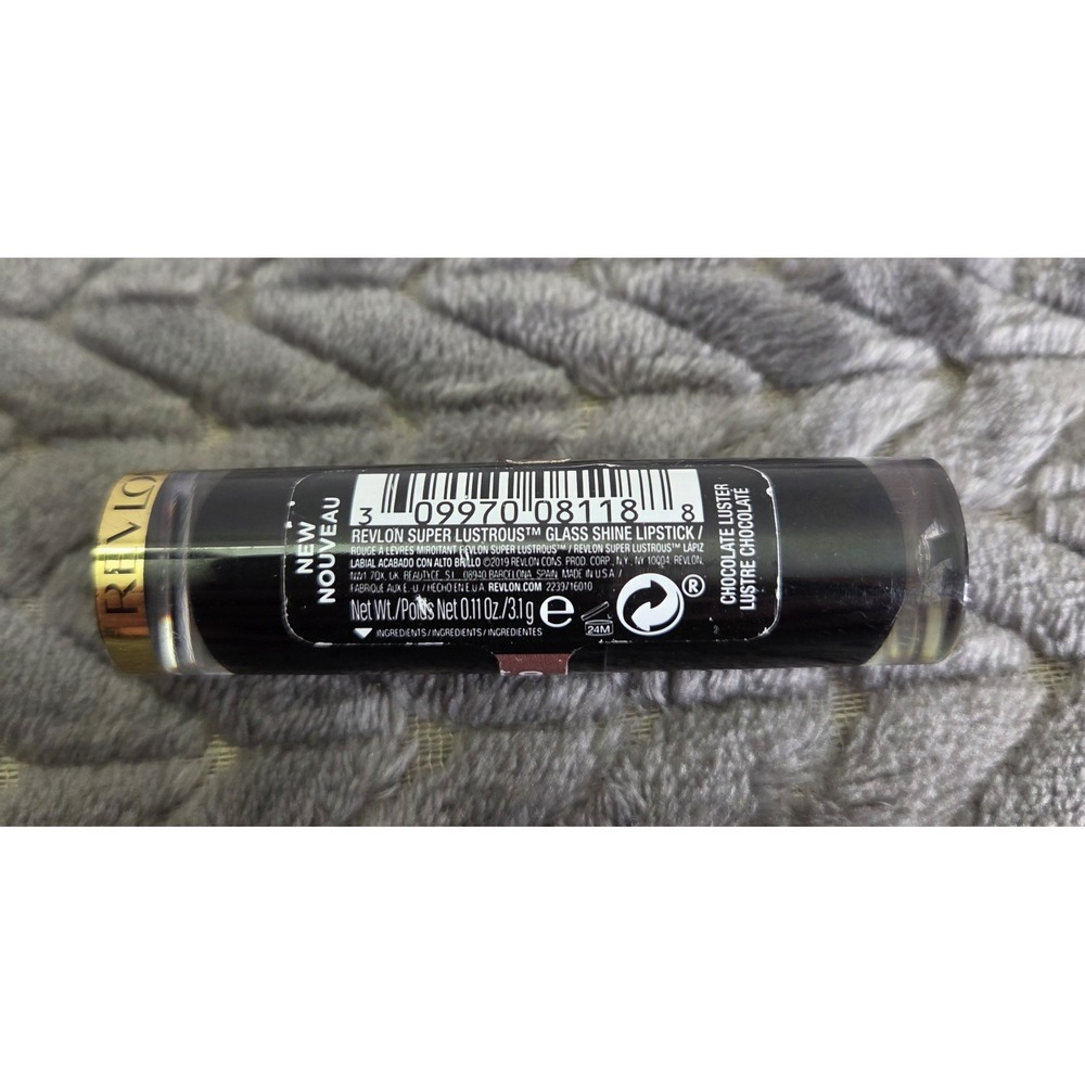 NEW Revlon Super Lustrous Glass Shine Lipstick 010 Chocolate Luster 0.11 oz - Picture 3 of 4